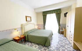 Hotel Reginella Sant Agata Sui Due Golfi